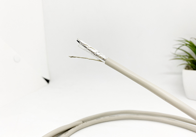 Cấu tạo nhiều lớp có trên cáp điều khiển 18 AWG